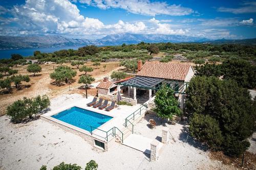 Praznica House | Family friendly house with a swimming pool Pucisca, Brac - 21499
