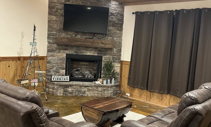 Atkins House | Family friendly Lake House on Lake Atkins! Now offering guided fishing
