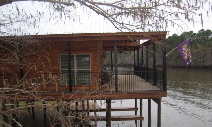 Karnack House | Family Friendly Waterfront River House "DOWN BY THE LAZY RIVER"