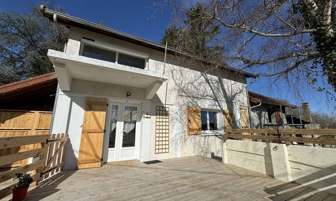 Bellerive-sur-Allier Cottage | Family gîte, offering conviviality, peace and nature, 10 minutes from Vichy