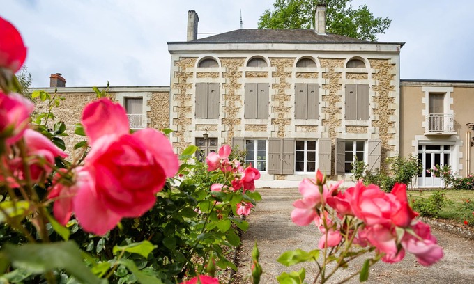 Thurageau House | Family home in a wooded park with swimming pool near Futuroscope