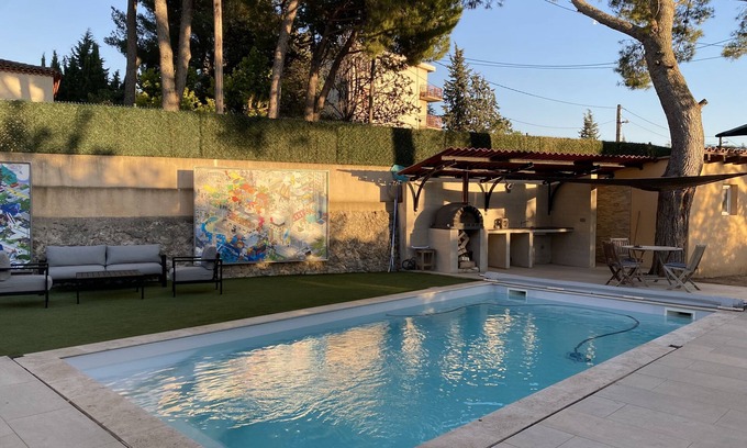 Les Trois Lucs House | Family home in Marseille