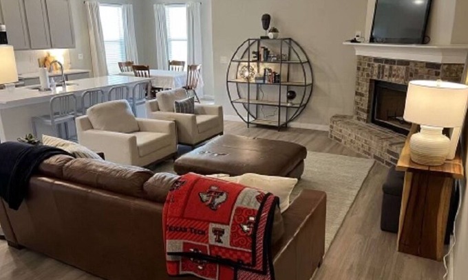 Wolfforth House | Family Home in Quiet Neighborhood. Close to Lubbock Sports Youth Complex
