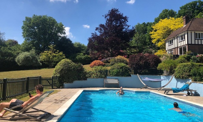 Hartfield House | Family Home in Winnie the Pooh Forest, with Stunning View & Heated Swimming Pool