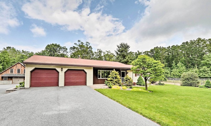 New Holland House | Family Home w/WiFi, 14 Mi to Dutch Wonderland!