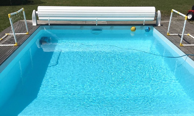 Benejacq Villa | Family house overlooking the Pyrenees with swimming pool