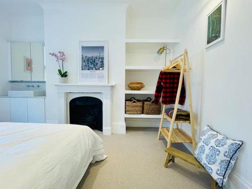 Newington Apartment | Family House Up To 8ppl with Rooftop Terrace