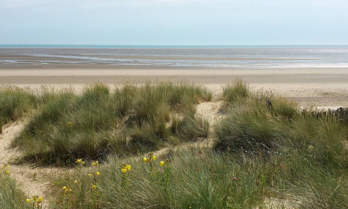 New Romney House | Family & Pet Friendly Home Direct On A Lovely Sandy Beach