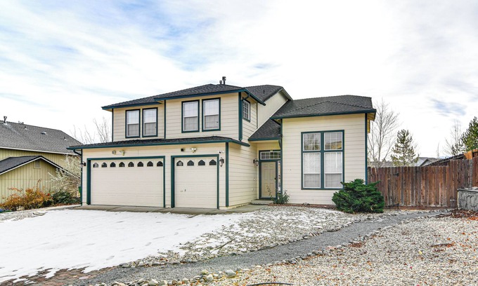 Northwest Reno House | Family Reno Home w/Game Room! 28 Mi to Ski Resort