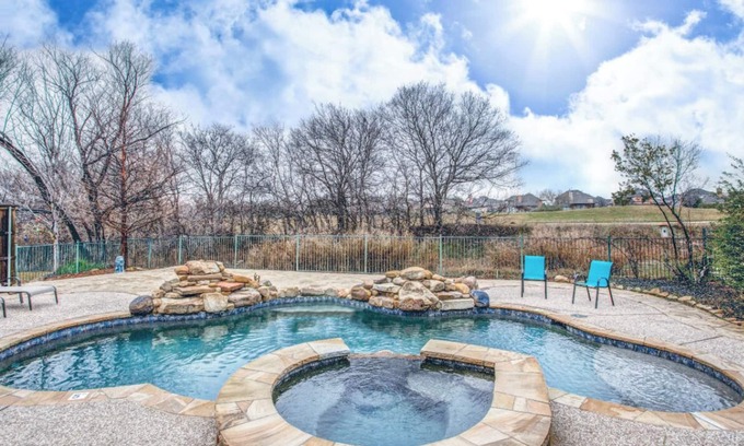 Frisco Villa | Family Resort with Pool, Spa, Theater, Game Room on Golf Course!