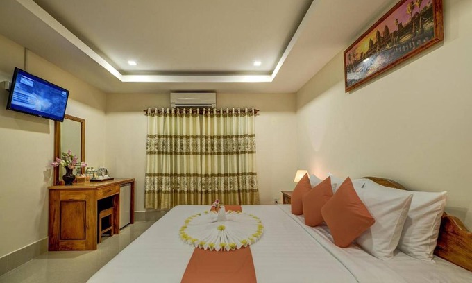 Siem Reap Resort | Family Suite: 1double bed & single bed - free pick up