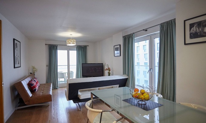 Peninsula Apartment | Family three bedroom apartment O2, Excel R0131