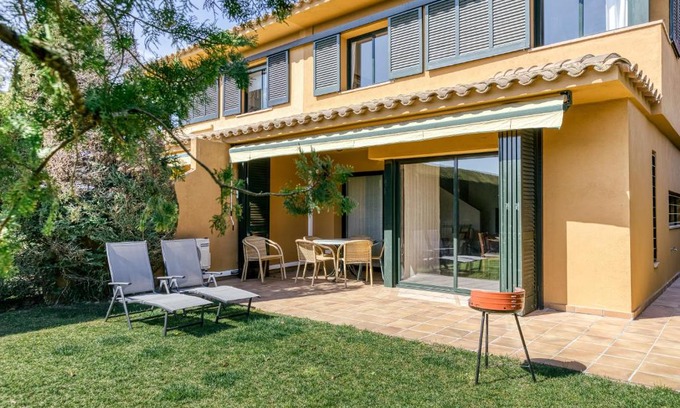 Navata House | Family villa in Torremirona Resort