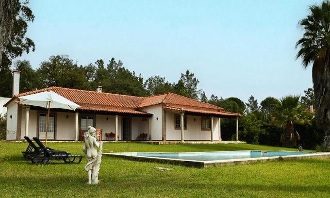 Santarem Villa | Fantástica Casa de Campo com Piscina perto de Lisboa