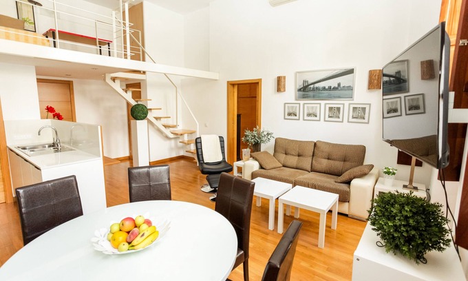 Santa Cruz de Tenerife Condo | Fantastic 1 bedroom with high ceiling in historic building.