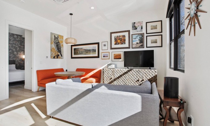 Golden Apartment | Fantastic Downtown Golden Location! Close to everything! Completely remodeled!
