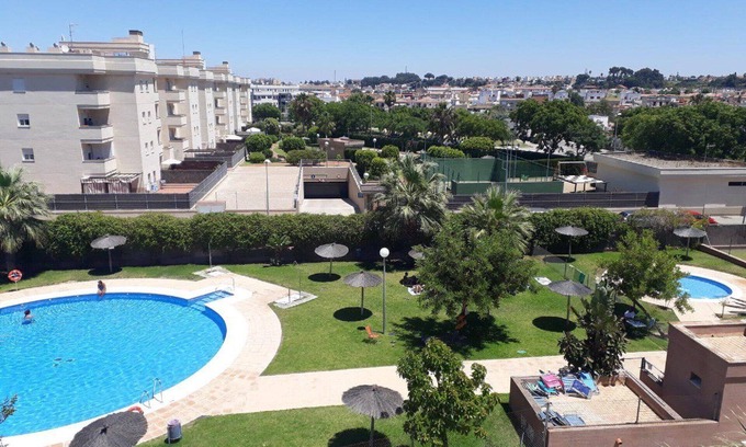 Sanlucar de Barrameda Apartment | FANTASTIC ATTIC terrace 65 m Beach- Pool-Paddle A/C WIFI