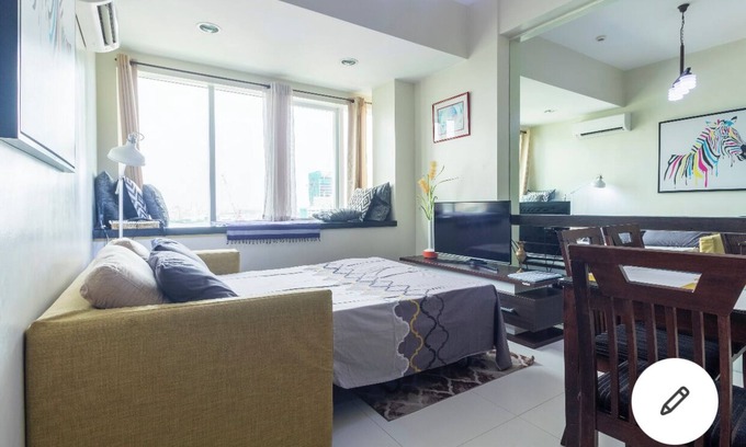 Lahug Condo | FANTASTIC heart of d city,H-END,AFFDBLE/Spacious/NR AYALA CNTR F/FURNSD-LOW RATE