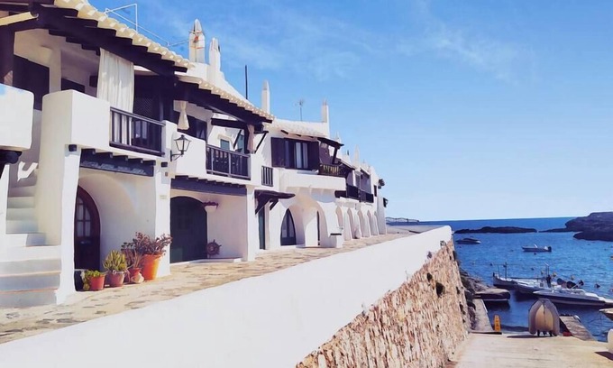 Binibequer Vell House | Fantastic house on the seafront in Binibeca