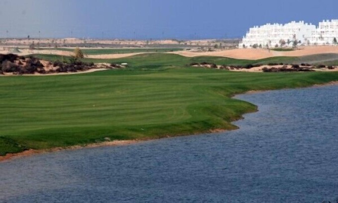 Alhama de Murcia Apartment | Fantastic lakeside Island wifi enabled apartment with golf and mountain views