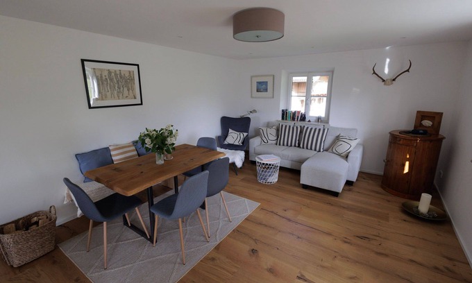 Gmain Apartment | Fantastic, modern apartment for 4 people above the rooftops of Bad Reichenhall