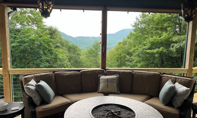 Sky Valley House | Fantastic Mountain View!