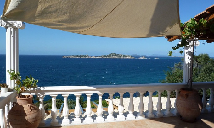 Afionas House | Fantastic quiet location, private sea access, fantastic sunsets