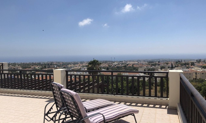Peyia Town Apartment | Fantastic Sea View Apartment With Large Balcony