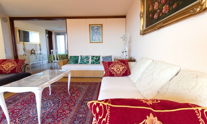 Heiderhof Apartment | Fantastic sunrises over Bonn. Pure yet central recreation