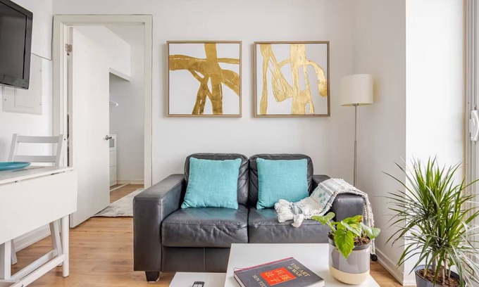Liberty Village Condo | Fantastic Sunset Views in Newly Renovated Beautiful Downtown Toronto