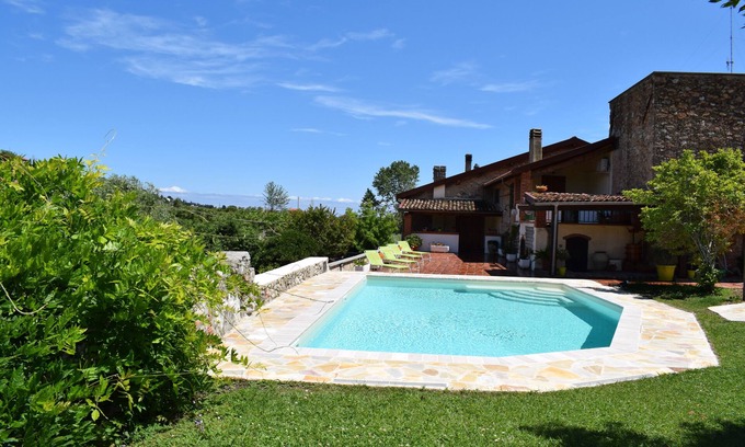Toirano Villa | Fantastic villa with private salt water swimming pool in Toirano near to Loano