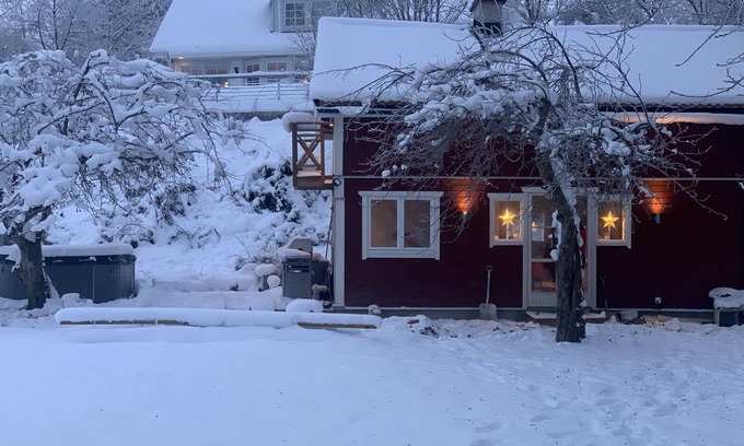Osteraker Cabin | Fantastisches Cottage aus dem 18. Jahrhundert. Mit Eigenem Steg und Whirlpool