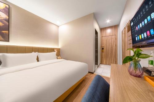 Jeifangbei Central Business District Hotel | Fanting Hotel (Jiefangbei Hongya Cave Branch）
