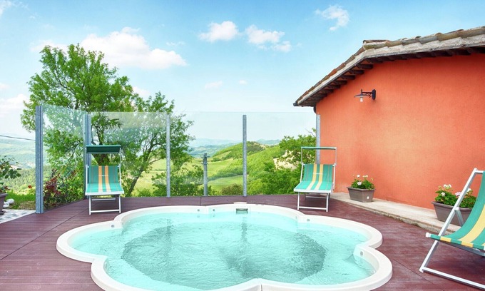 SantʼAngelo in Vado Villa | Farm Apartment with Pool & Activities