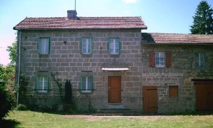 Crocq Other | Farmhouse in great calm, not attached