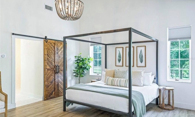 Micanopy Other | Farmhouse in Historic Micanopy