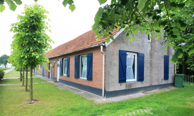 Nederweert-Eind House | Farmhouse in Nederweert near Canal Trails
