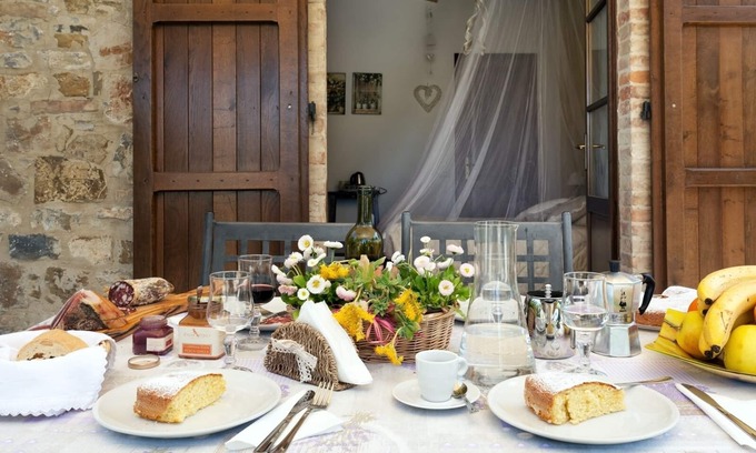 Gallina Apartment | Farmhouse with pool in the heart of Val d'Orcia - Apartment 3 + 1
