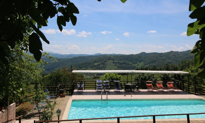 Apecchio Other | Farmhouse with Pool & Spa