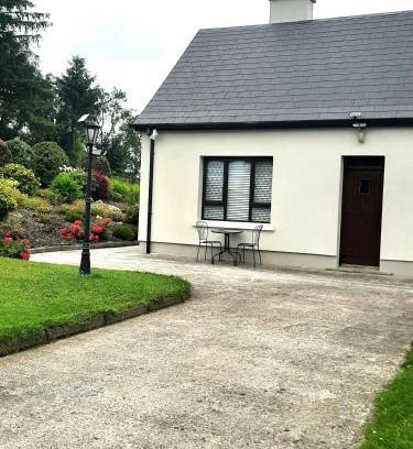 Gortletteragh Apartment | Farnaught Farmhouse Apartment, Lough Rynn, Mohill