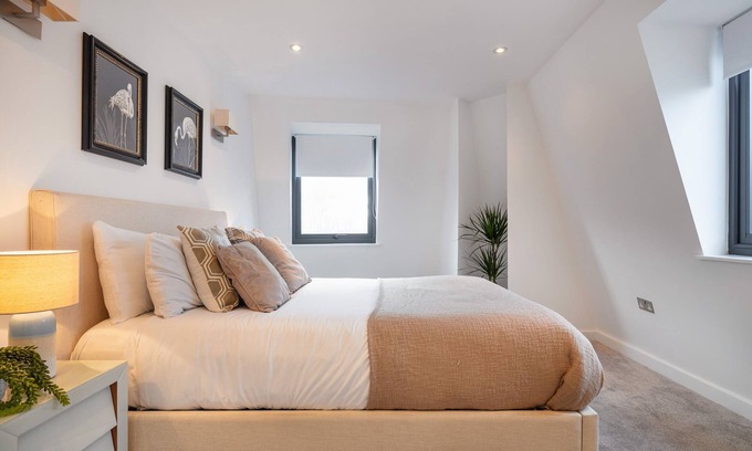 Holborn and Covent Garden Apartment | Farringdon/St Pancras penthouse