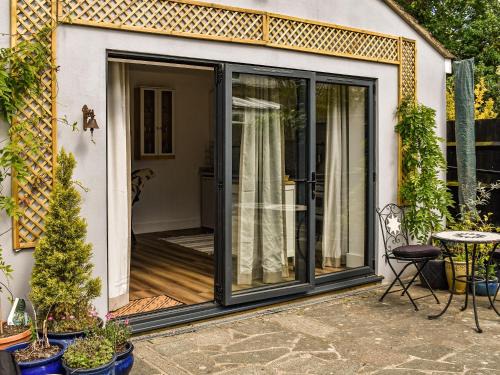 Epsom House | Farthing