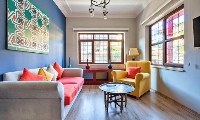 Kaleici Apartment | Fascinating Flat near Hadrians Gate