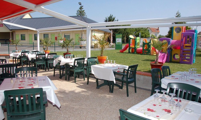 Artenay Hotel | Fasthotel Artenay Orléans Nord