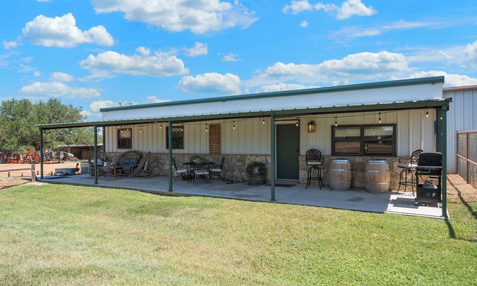 Llano Apartment | Faulkner Ranch Bunkhouse