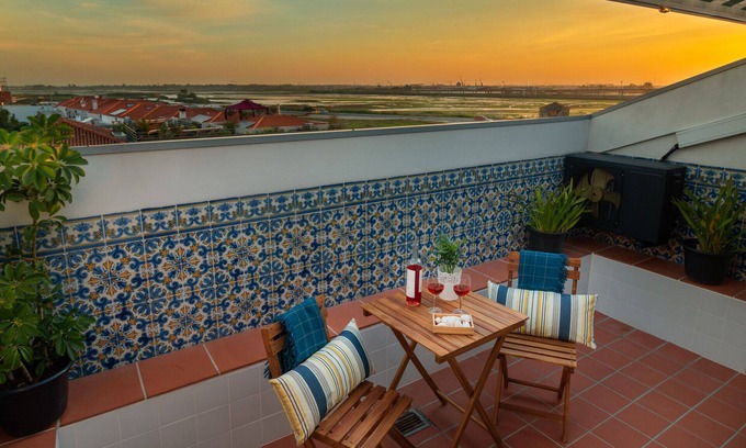Aveiro Apartment | Feel The Land Ria Residence