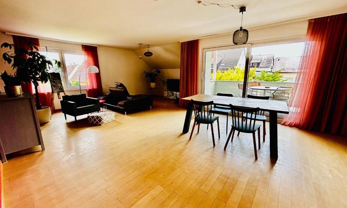 Lochgau Apartment | Felicidad