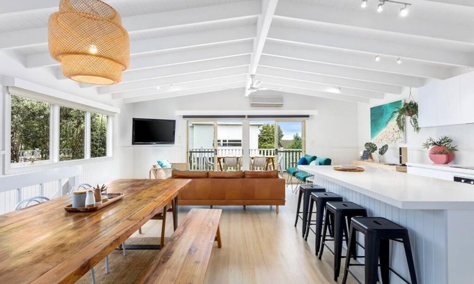 Torquay House | Felix Beach House - 150m FROM FISHERMANS BEACH