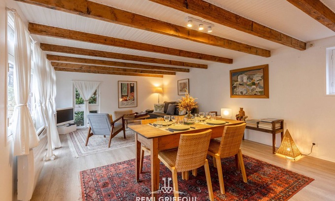 Honfleur Apartment | Fenêtres sur cour 3★ | Duplex in the Heart of the City Center | 4 Guests