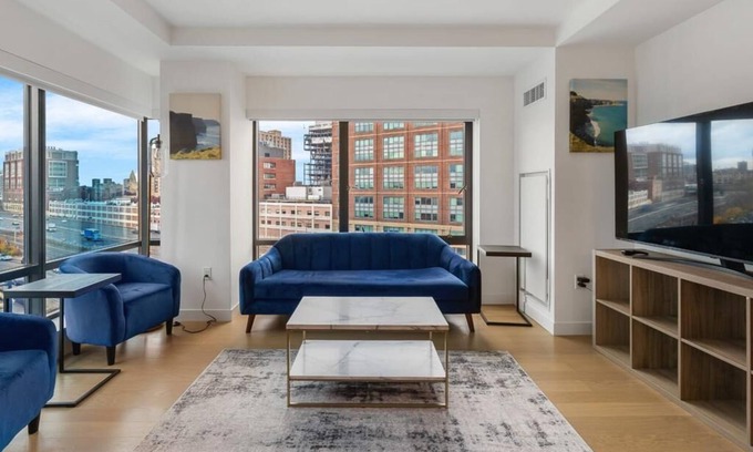 Fenway–Kenmore Apartment | Fenway 2 bed 2 bath condo